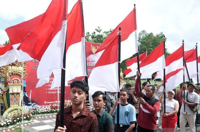 Pemerintah Bali Kibarkan 10 Juta Bendera untuk HUT RI