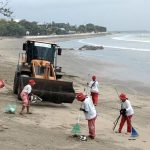 Penurunan Kualitas Pantai Kuta Sampah Laut dan Tekanan Pariwisata